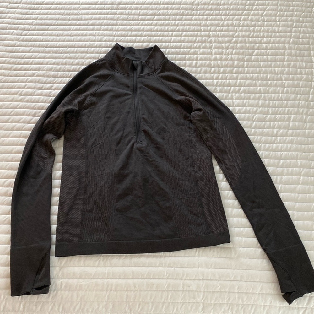 Lululemon quarter zip pullover size 6